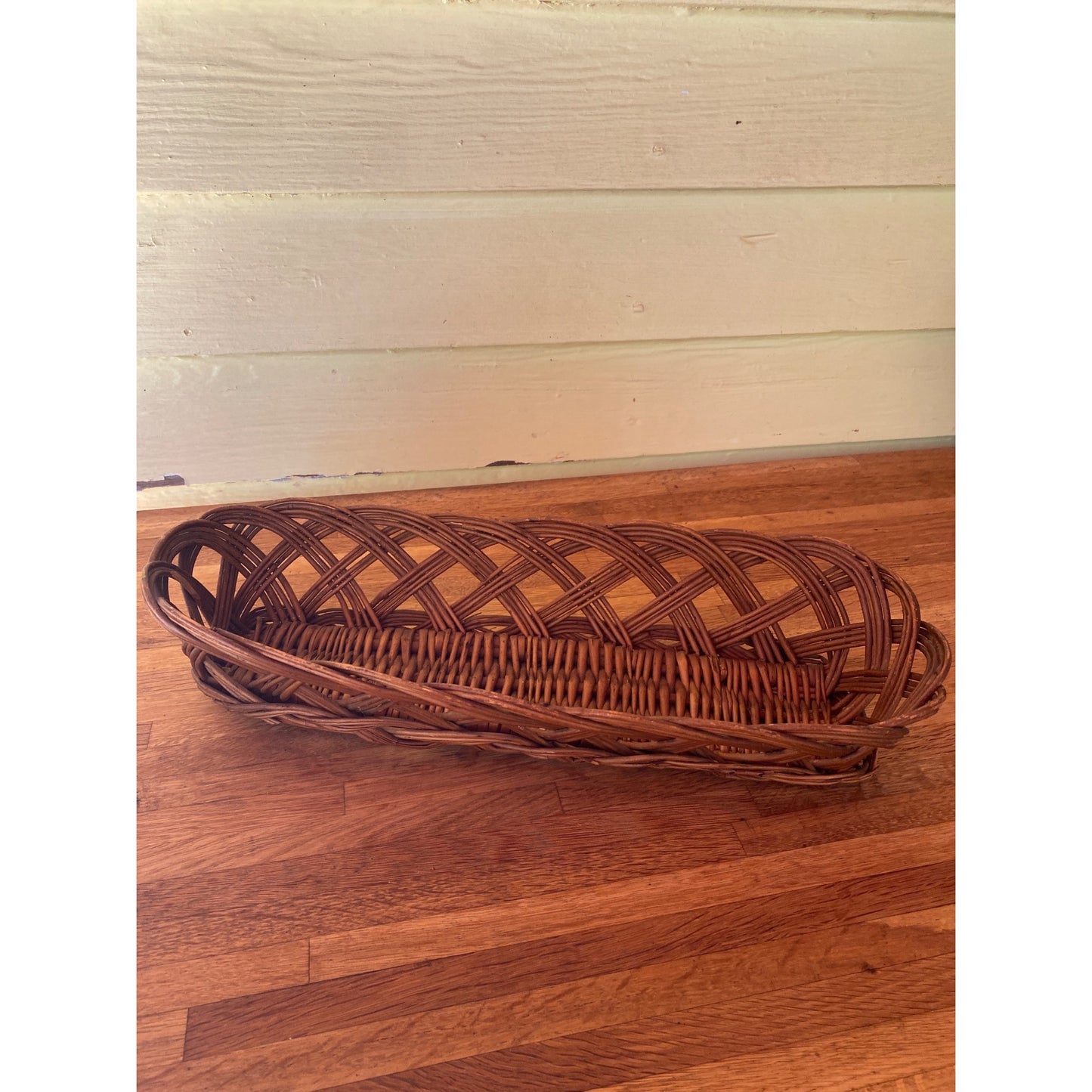 French Baguette Wicker Woven Bread Basket - 16" Long Oval Design For Rustic Decor Or Serving