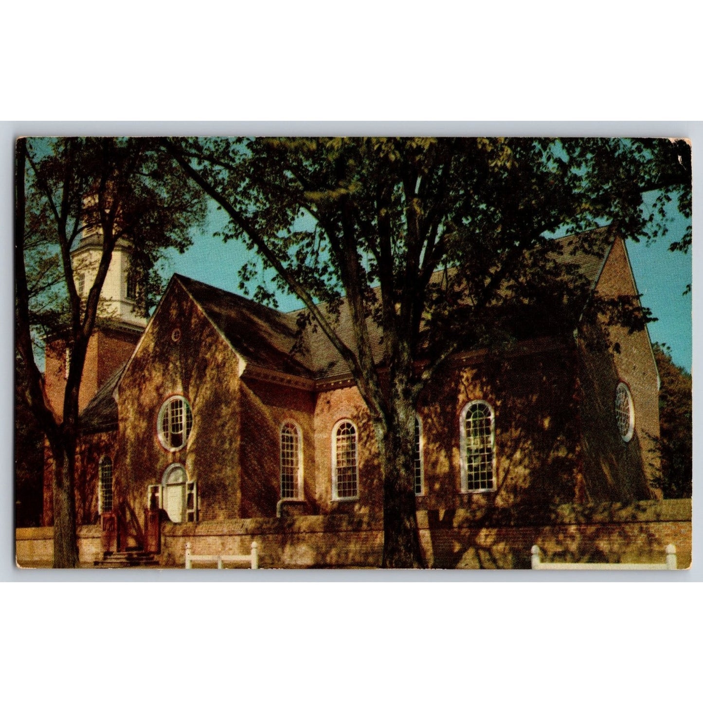 Williamsburg VA Virginia Bruton Parish Church Colonial Chrome Postcard Unused
