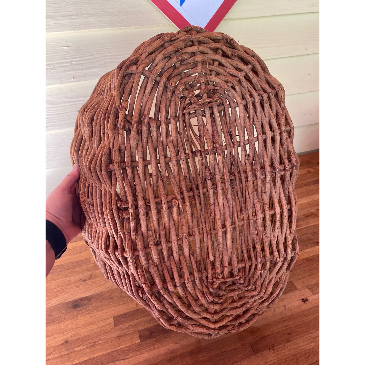 Grape Vine Large Handwoven Wicker Basket With Twisted Handle - 19.5" X 20" - Rustic Brown Oval Design
