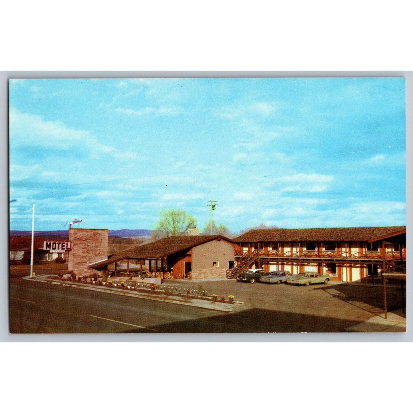 Burns OR Oregon Silver Spur Motel North Entrance Chrome Postcard Unused