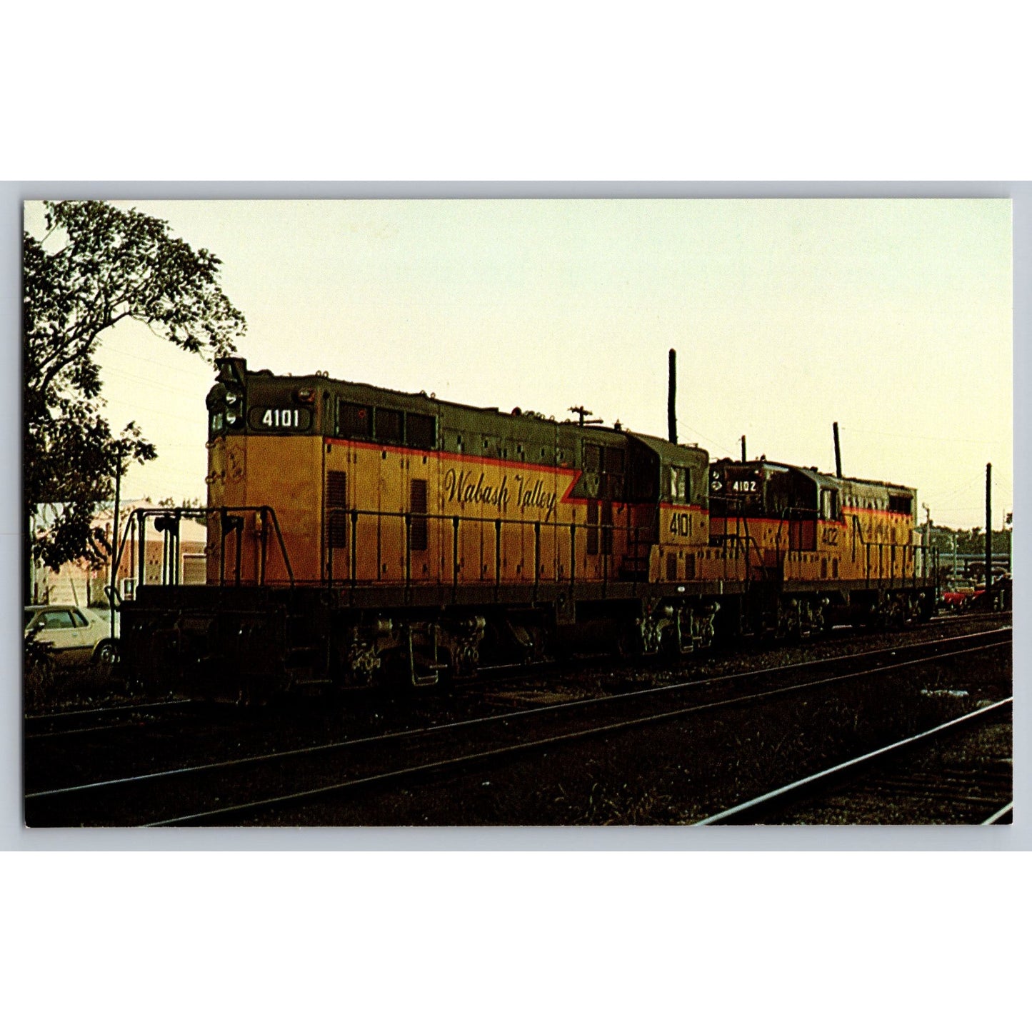 Decatur Paris IL Illinois Wabash Valley Railroads Unit 4101 and 4102 Postcard