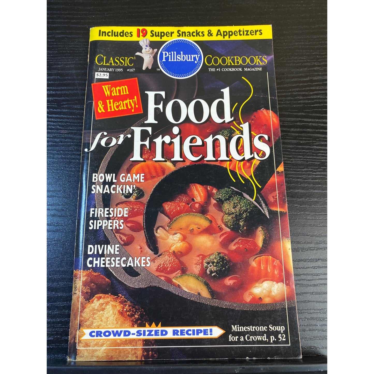 Pillsbury Classic Food For Friends Cookbook Booklet Jan 1995 Crowd-Sized Ideas