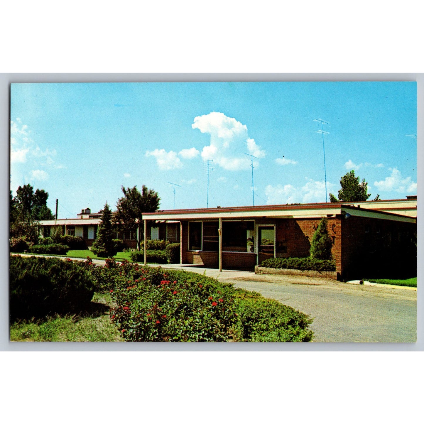 Las Vegas NM New Mexico Law Vegas Hospital 1950s Chrome Postcard Unused