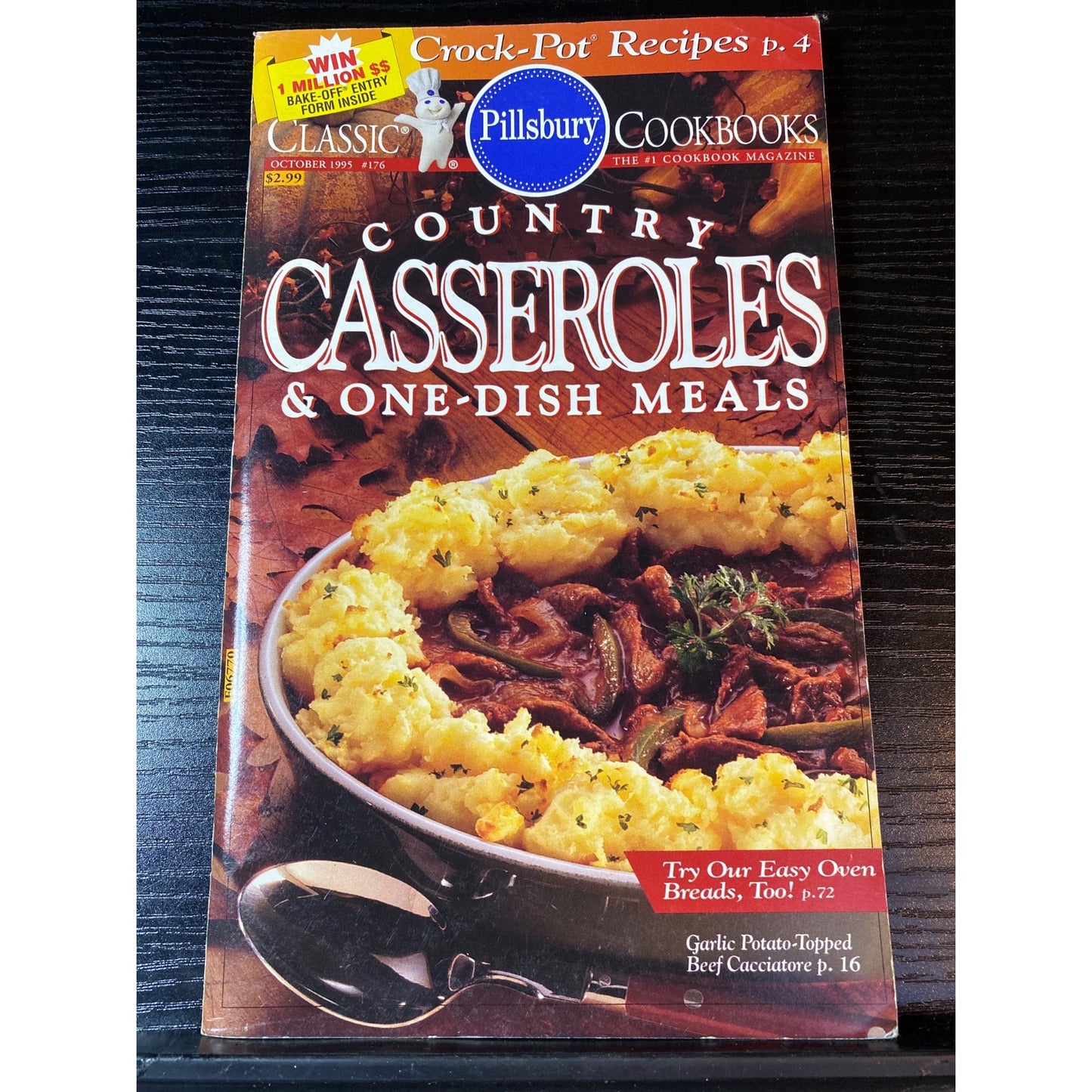 Pillsbury Country Casseroles & One-Dish Meals Cookbook Booklet October 1995
