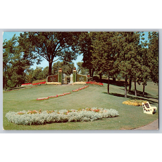St Paul MN Minnesota Como Park Gates Ajar Chrome Postcard Unused