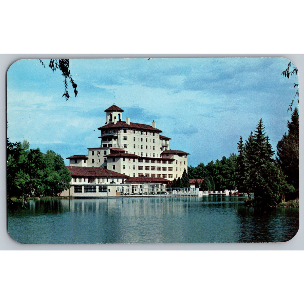 Pikes Peak CO Colorado The Broadmoor Hotel Over Lake Chrome Postcard Sanborn