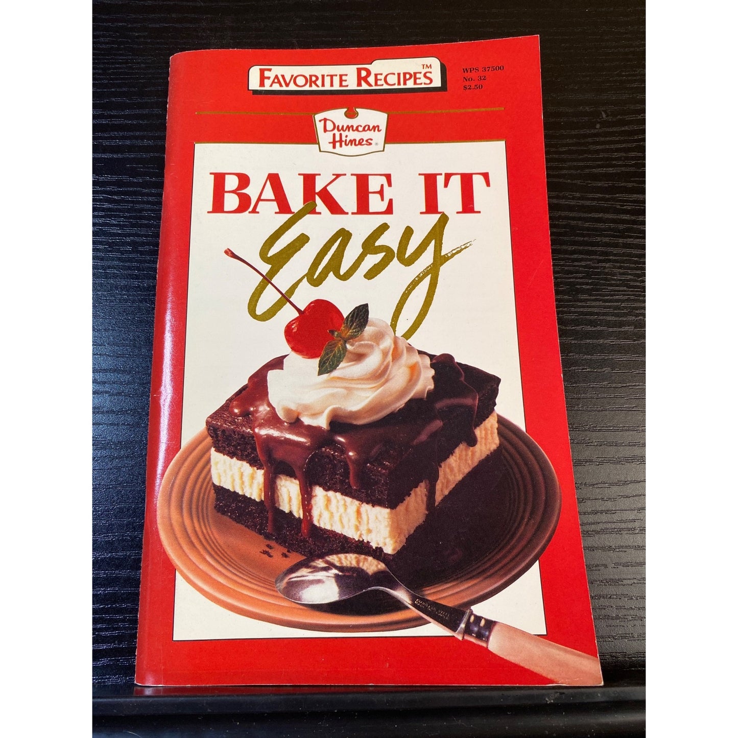 Favorite Recipes Duncan Hines Bake It Easy 1991 Cookbook Booklet Vol. 5 No. 32