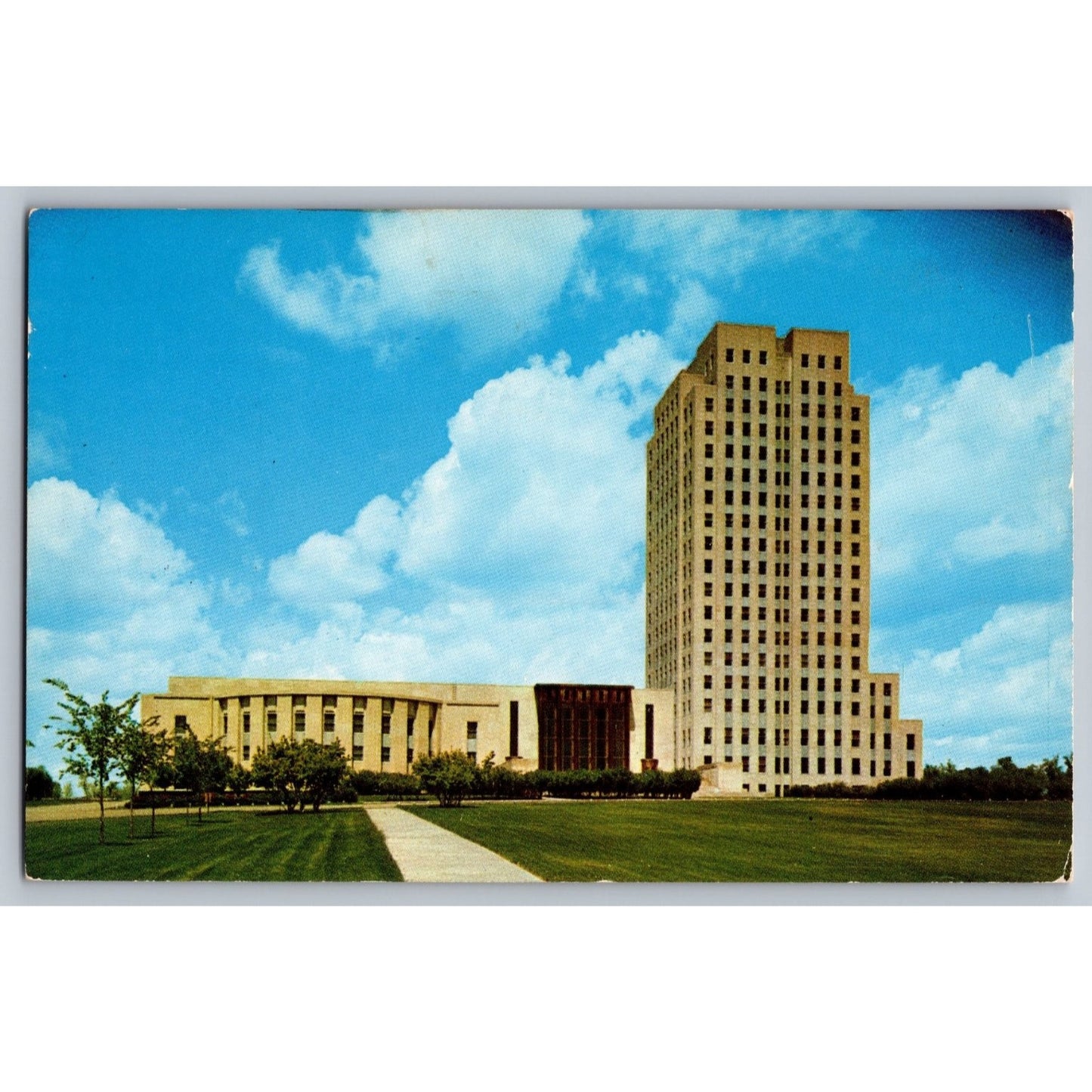 Bismarck ND North Dakota State Capitol Building Chrome Postcard Ektachrome