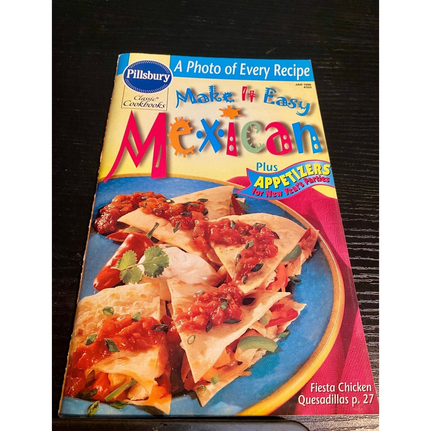 Pillsbury Classic Cookbook Booklet 1998 Make It Easy Mexican Recipes