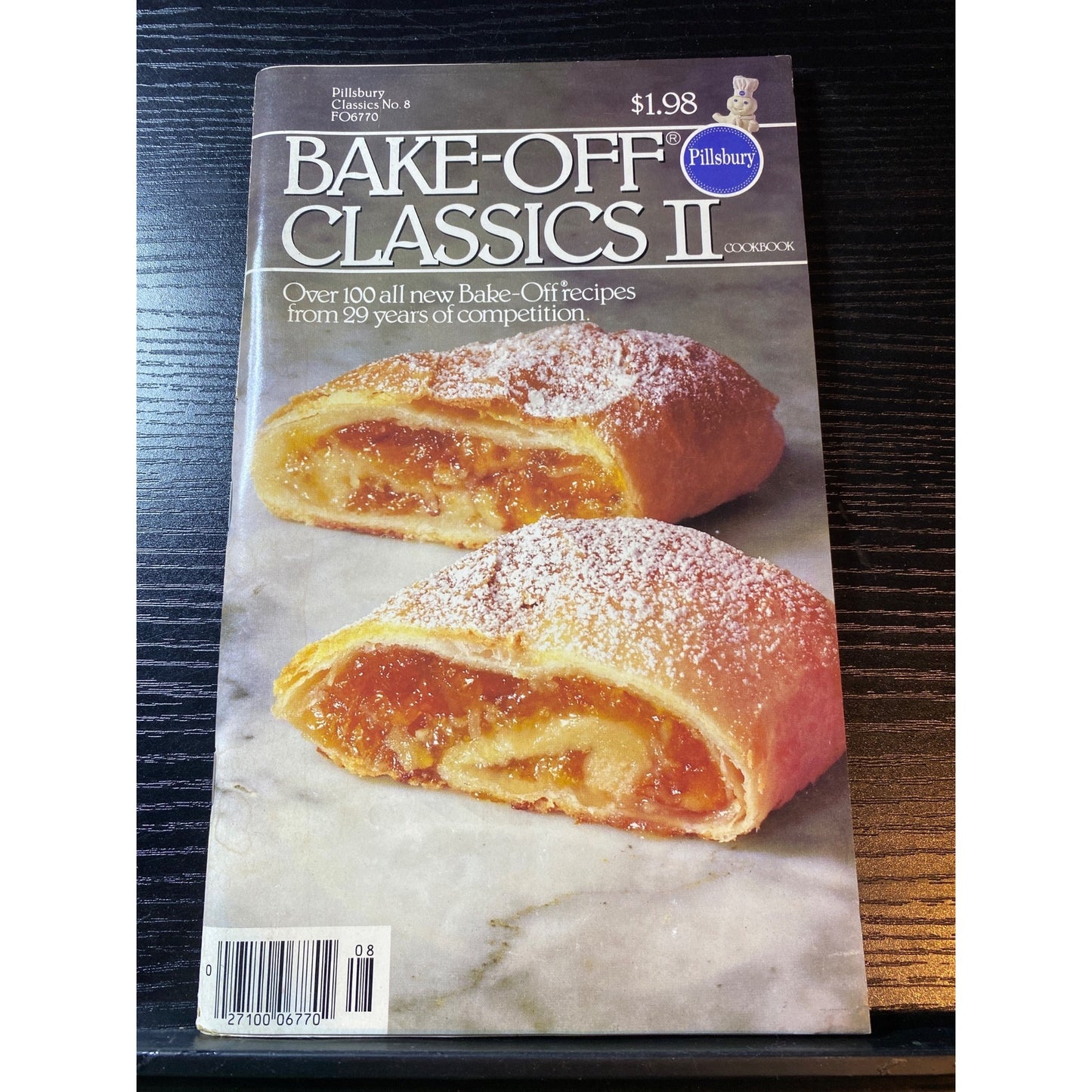 Bake-Off Classics II Pillsbury Cookbook Booklet 100 Recipes From 29 Years 1981