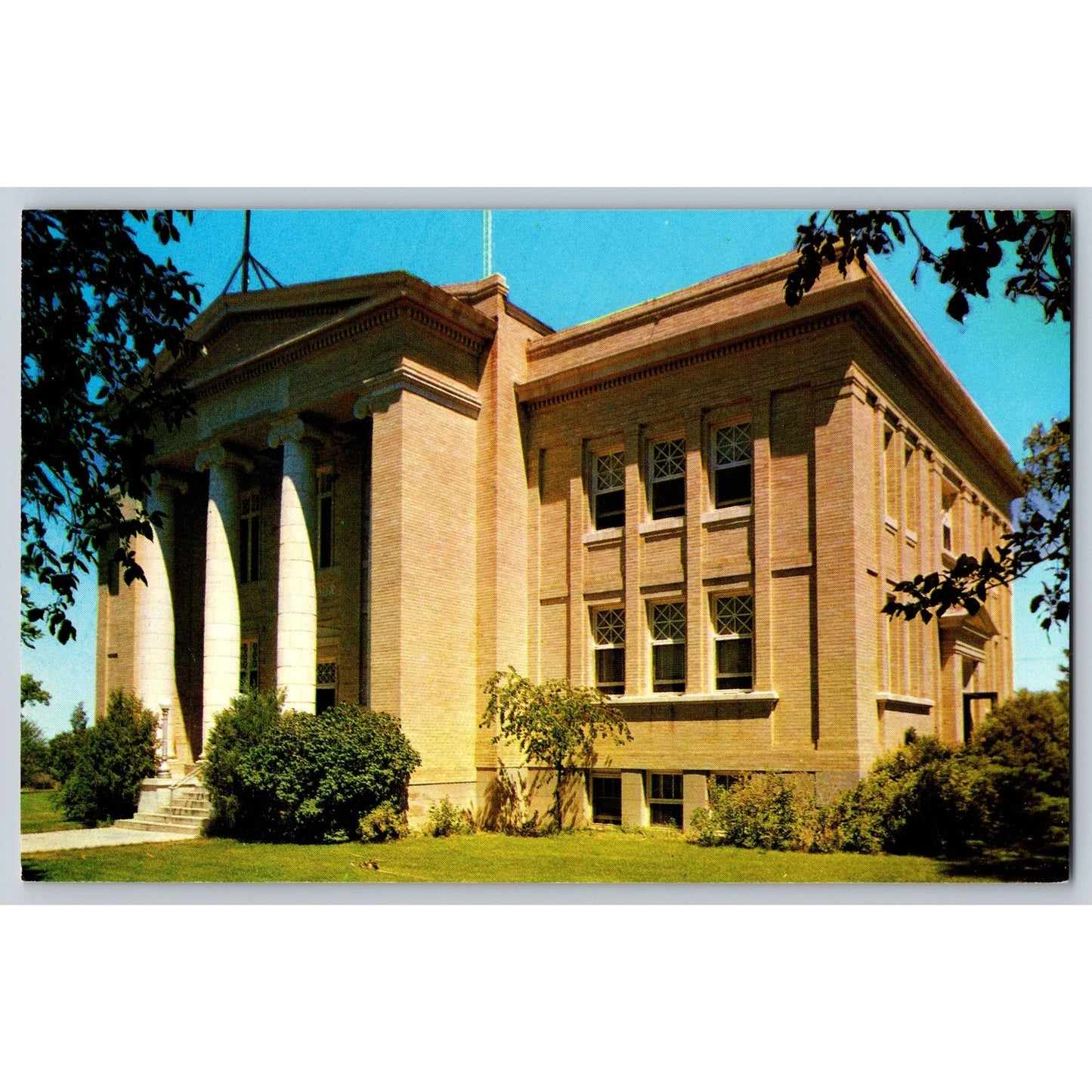 Wheatland WY Wyoming Platte County Court House Chrome Postcard Unused