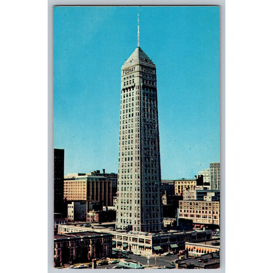 Minneapolis MN Minnesota The Foshay Tower Chrome Postcard Unused
