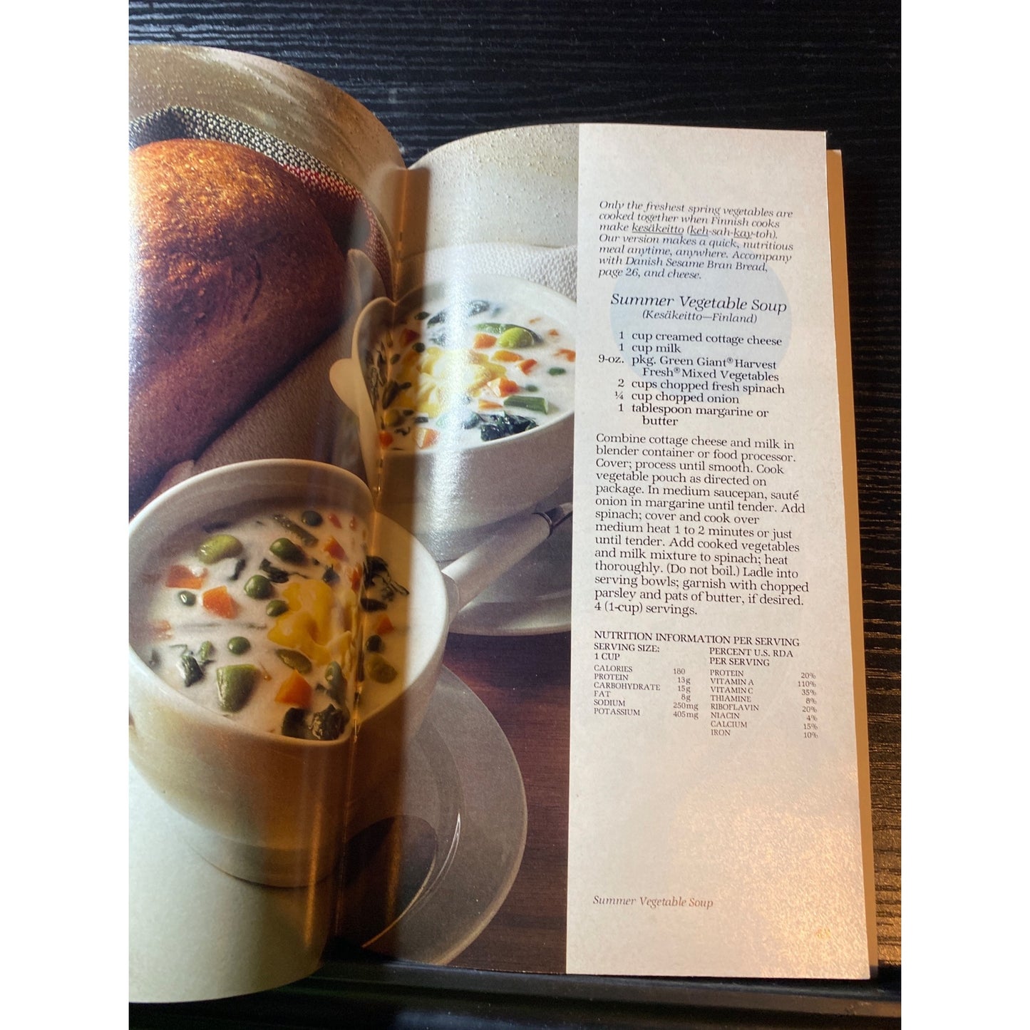 Pillsbury International Favorites Cookbook Booklet Recipes From 32 Countries Vintage 1983