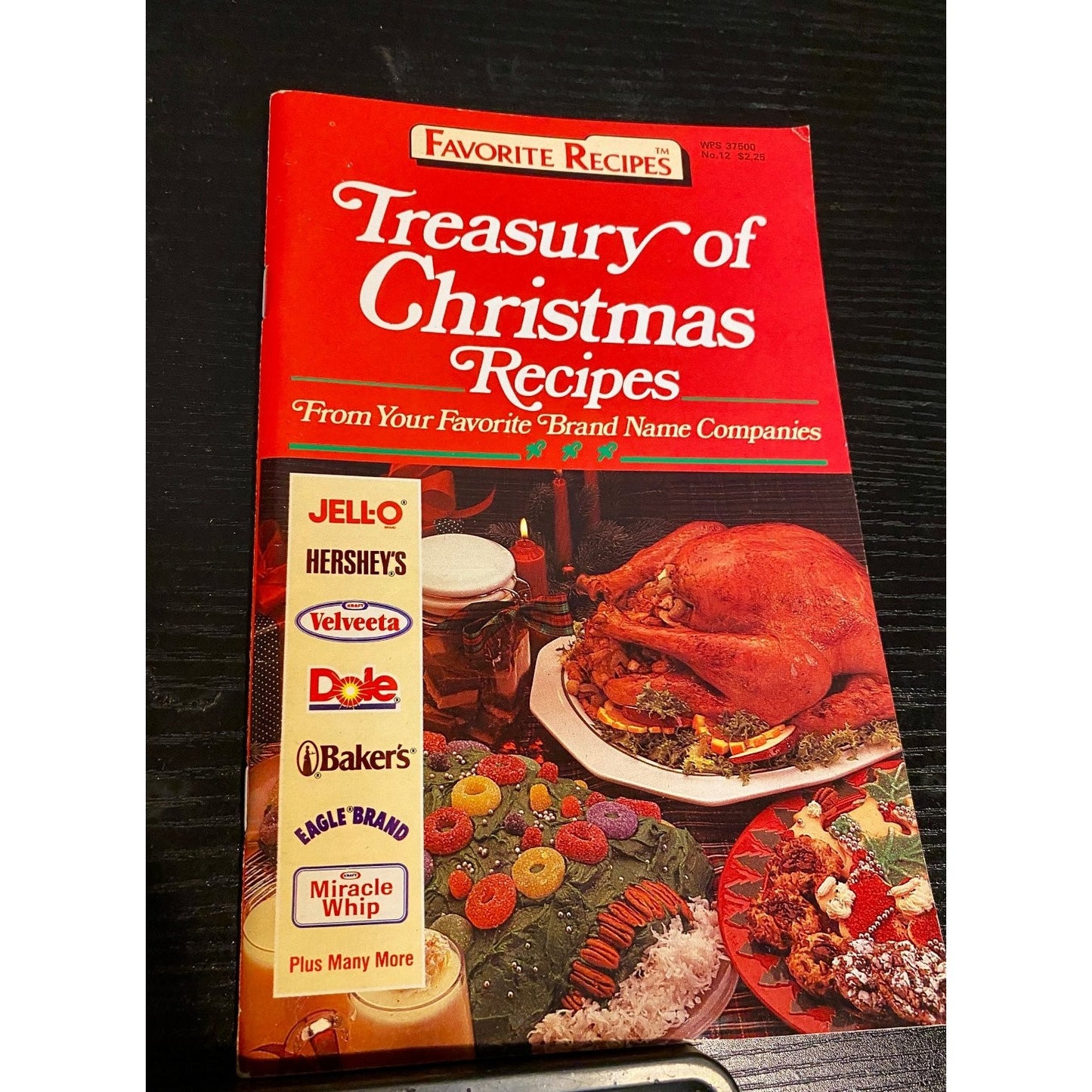 Favorite Recipes 1989 Holiday Cookbook Booklet Treasury of Christmas Recipes