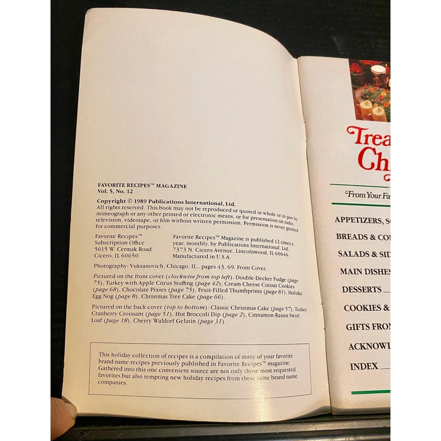 Favorite Recipes 1989 Holiday Cookbook Booklet Treasury of Christmas Recipes