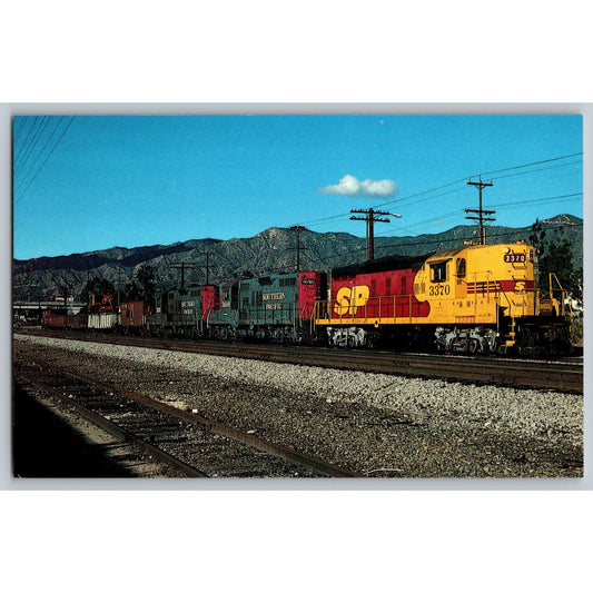 Southern Pacific Railroad Work Train GP-9R Locomotive 3370 Glendale CA Postcard