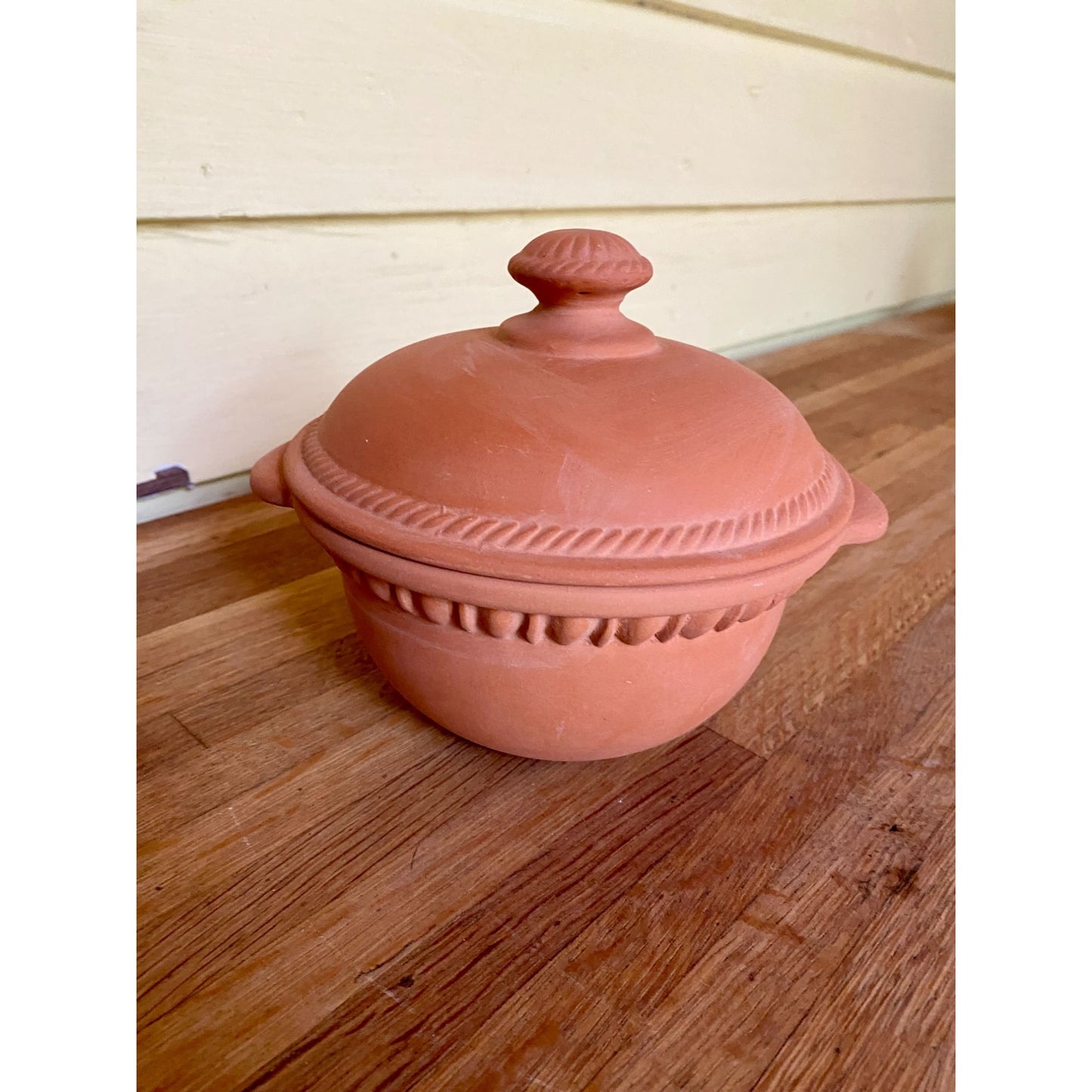 Terracotta Clay Casserole Dish With Lid Rustic Finish 2 Cup Capacity