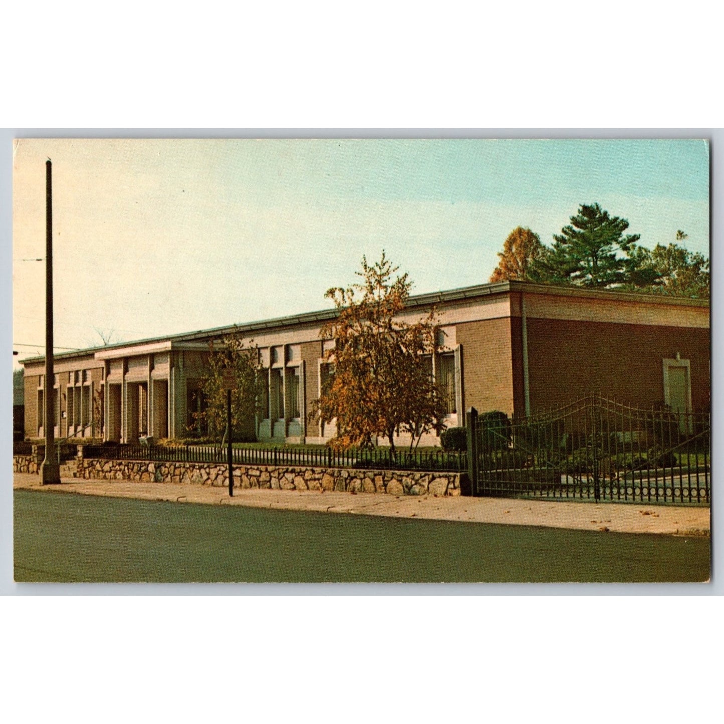 Hendersonville NC North Carolina Henderson County Public Library 1970 Postcard