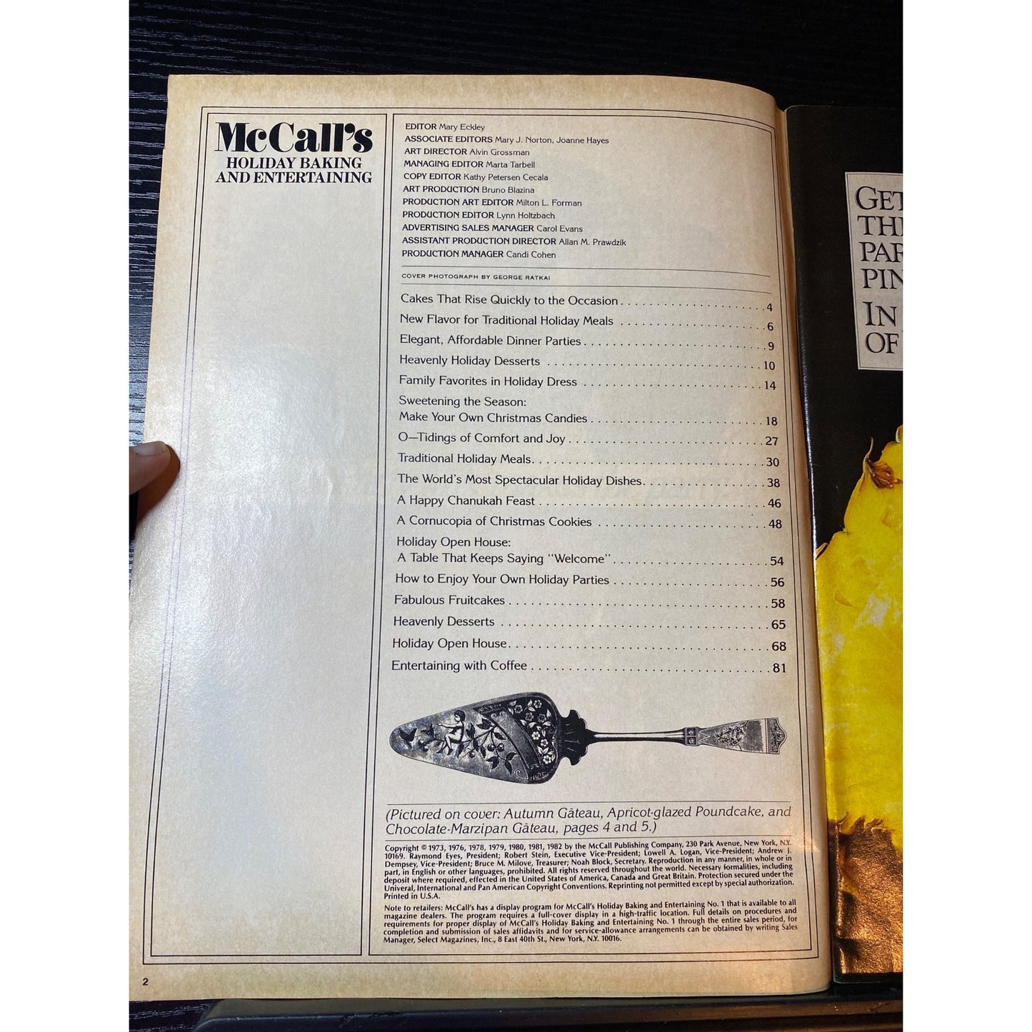 McCalls Holiday Baking And Entertaining Cookbook Magazine 1982 Cakes Desserts