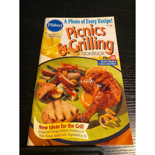 Pillsbury Classic Cookbook Booklet 1997 Picnics & Grilling Recipes