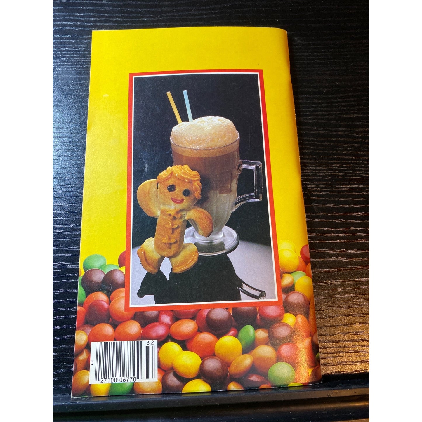 Pillsbury Family Fun Cookbook Booklet 1983 Breakfasts Lunches Suppers Snacks