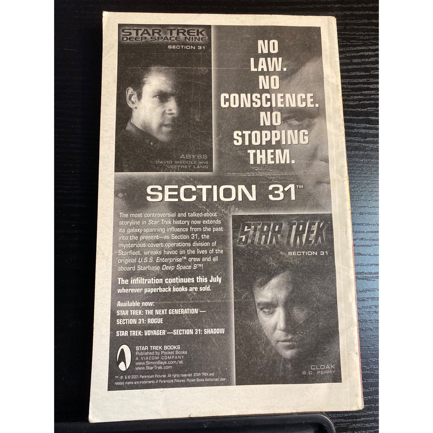 Alfred Hitchcock's Mystery Magazine September 2001 Short Stories & Articles