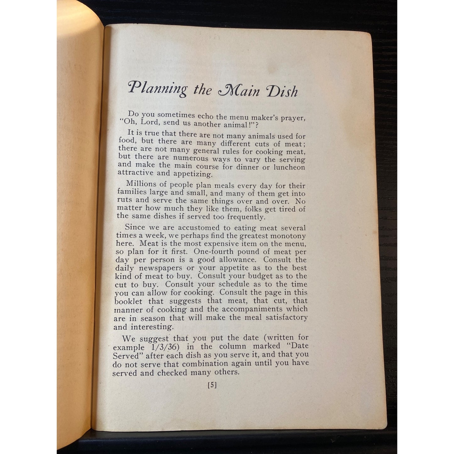 Six Hundred Suggestions For Serving Meat Alice Bradley 1935 Cookbook Booklet