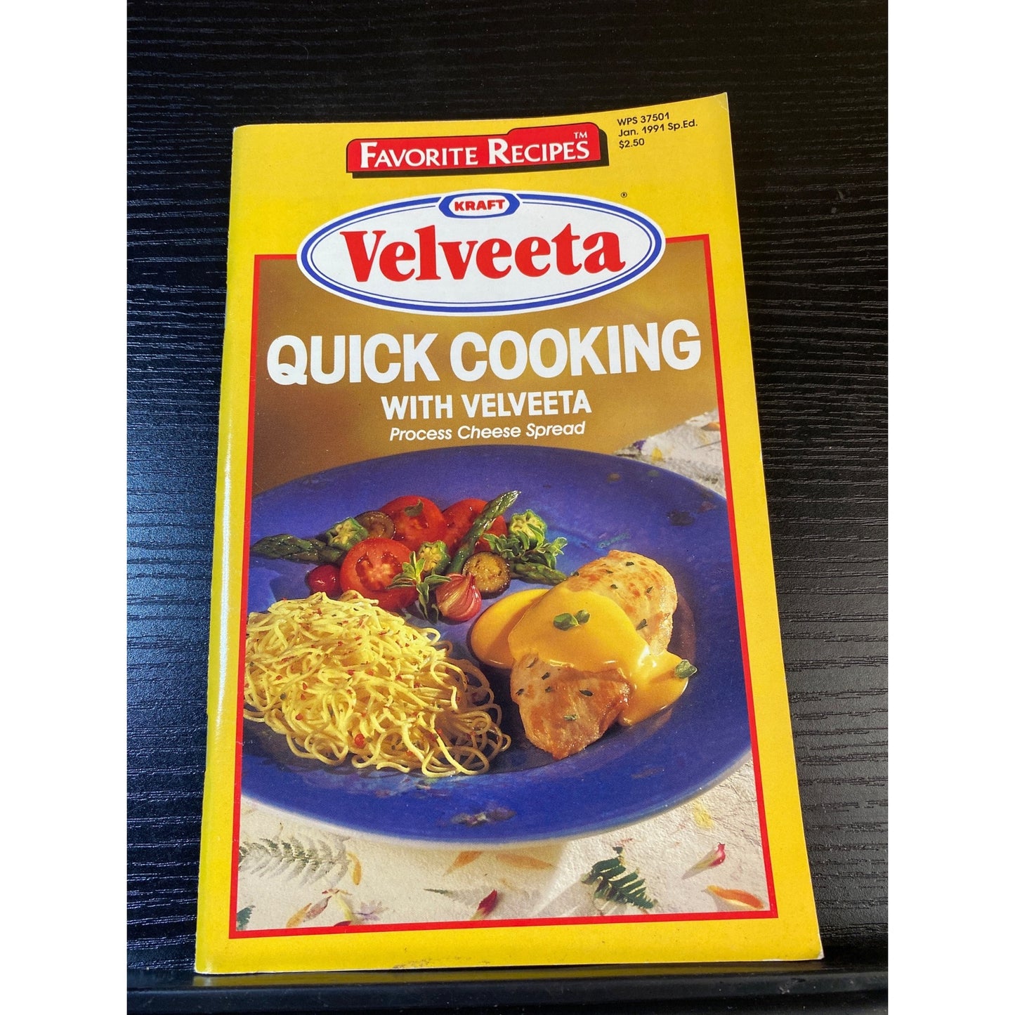 Favorite Recipes Quick Cooking With Velveeta Cookbook Booklet 1991