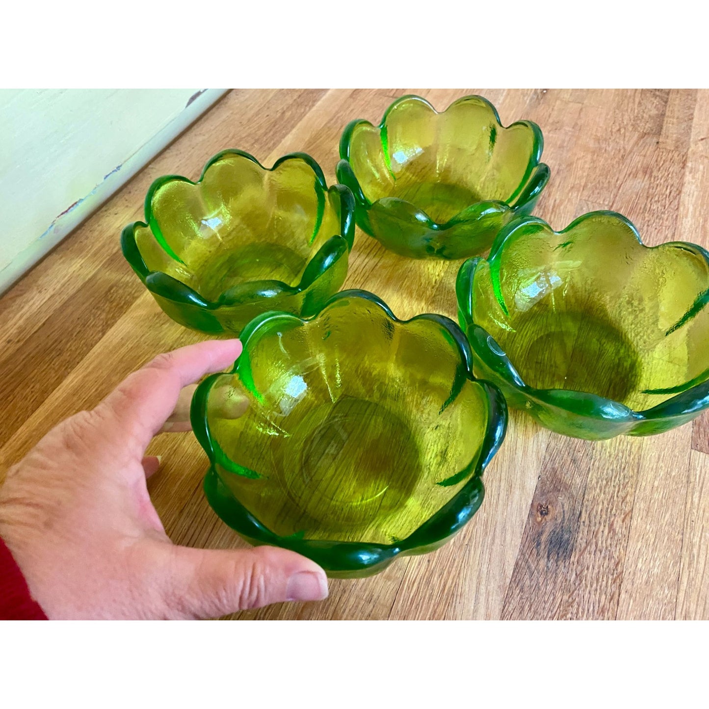 Indiana Glass Luau Lotus Lime Salad Petal Bowls Scalloped Set Of 4