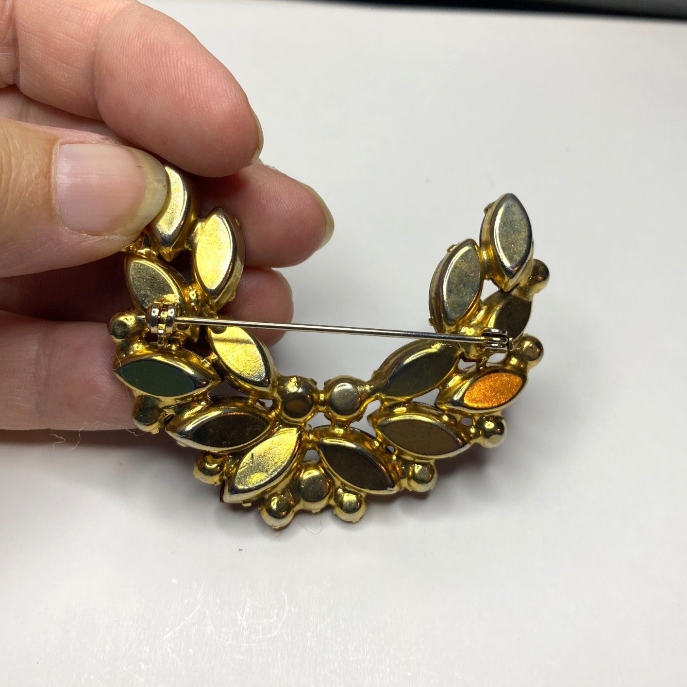 Vintage Brooch Red Rhinestone Gold Tone Floral Wreath Marquise Round Cut Stones