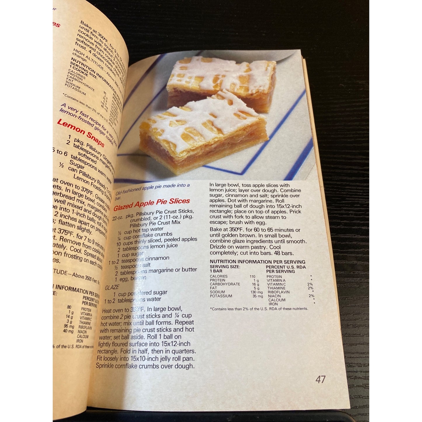 Pillsbury Classics Cookbook Booklet 31 Great Baking Recipes With Mixes 1983