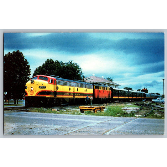 Kansas City Southern Railway Postcard Train No 26 31-A Heavener Oklahoma 1960