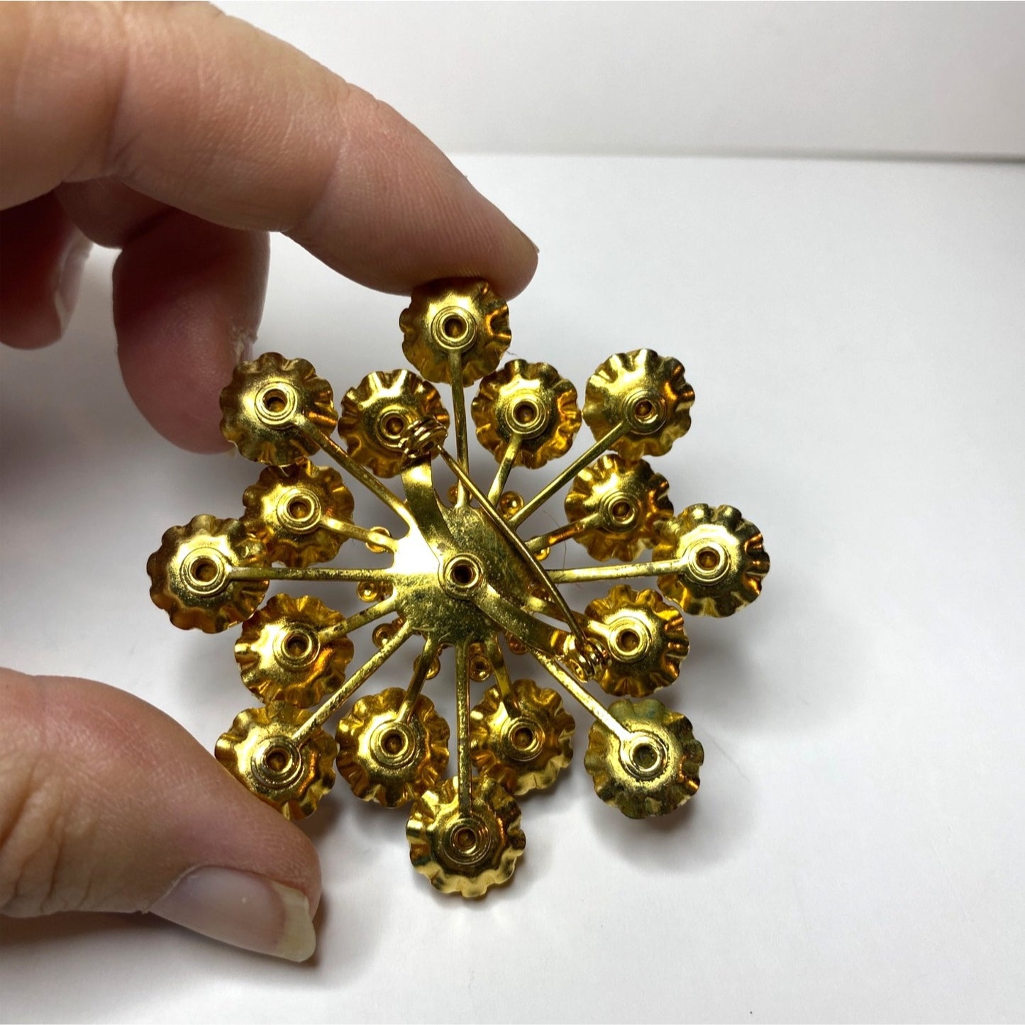 Vintage Amethyst Purple Rhinestone Gold-Tone Starburst Brooch Pin Mid-Century