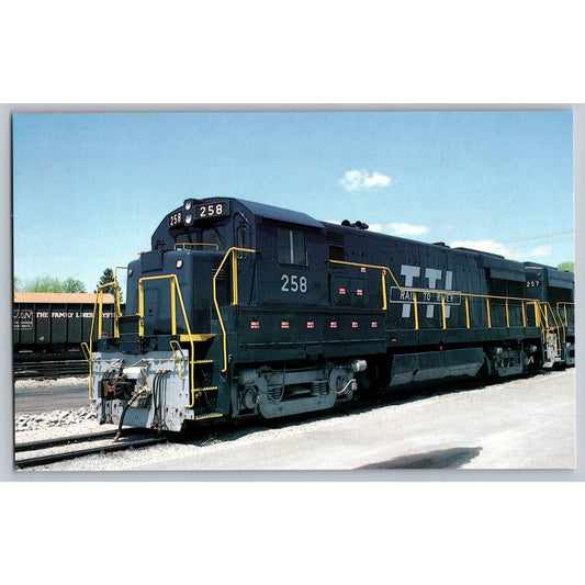 Transkentucky Transportation Railroad Postcard GE Locomotive 258 Paris Kentucky