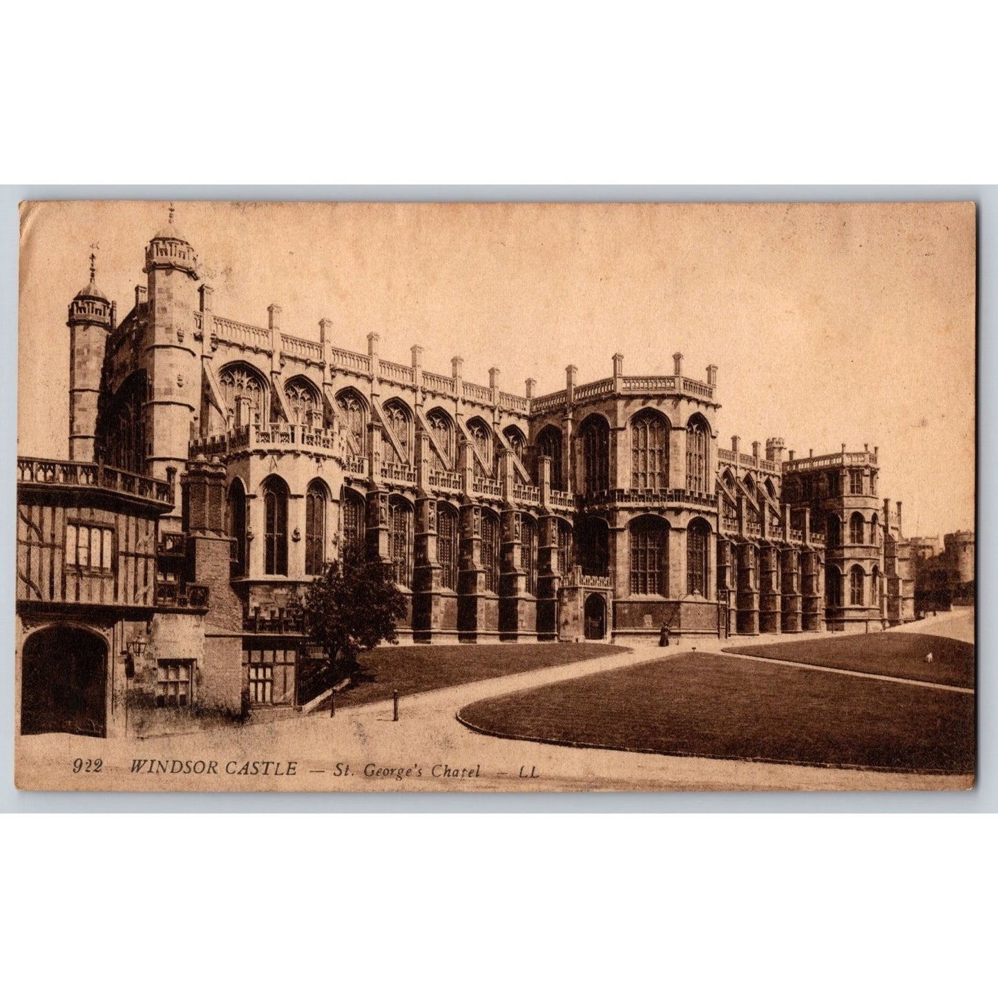 England United Kingdom Windsor Castle St Georges Chapel Divided Back Postcard