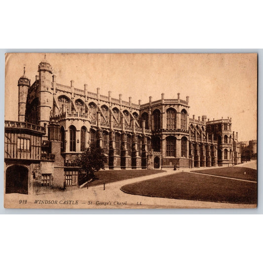 England United Kingdom Windsor Castle St Georges Chapel Divided Back Postcard