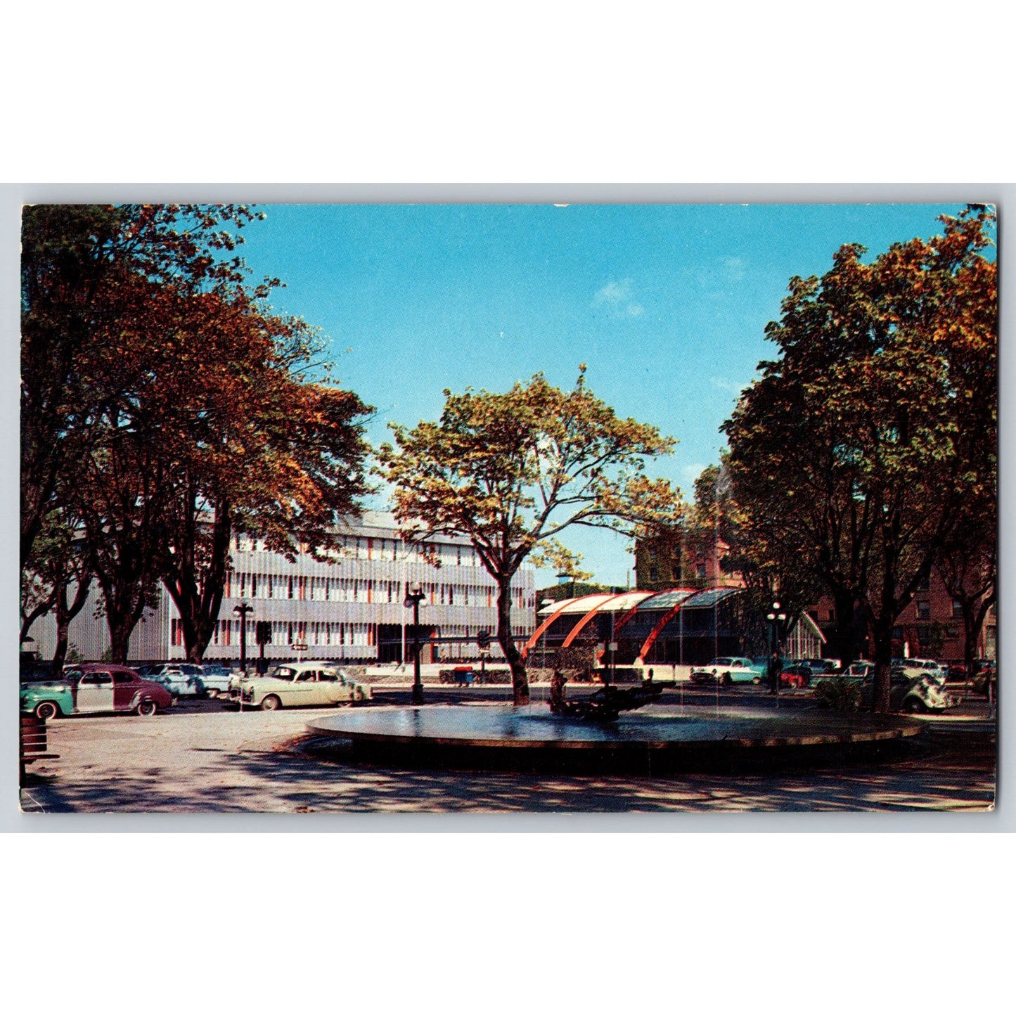 Eugene OR Oregon Lane County Courthouse & City Park Chrome Postcard Unused
