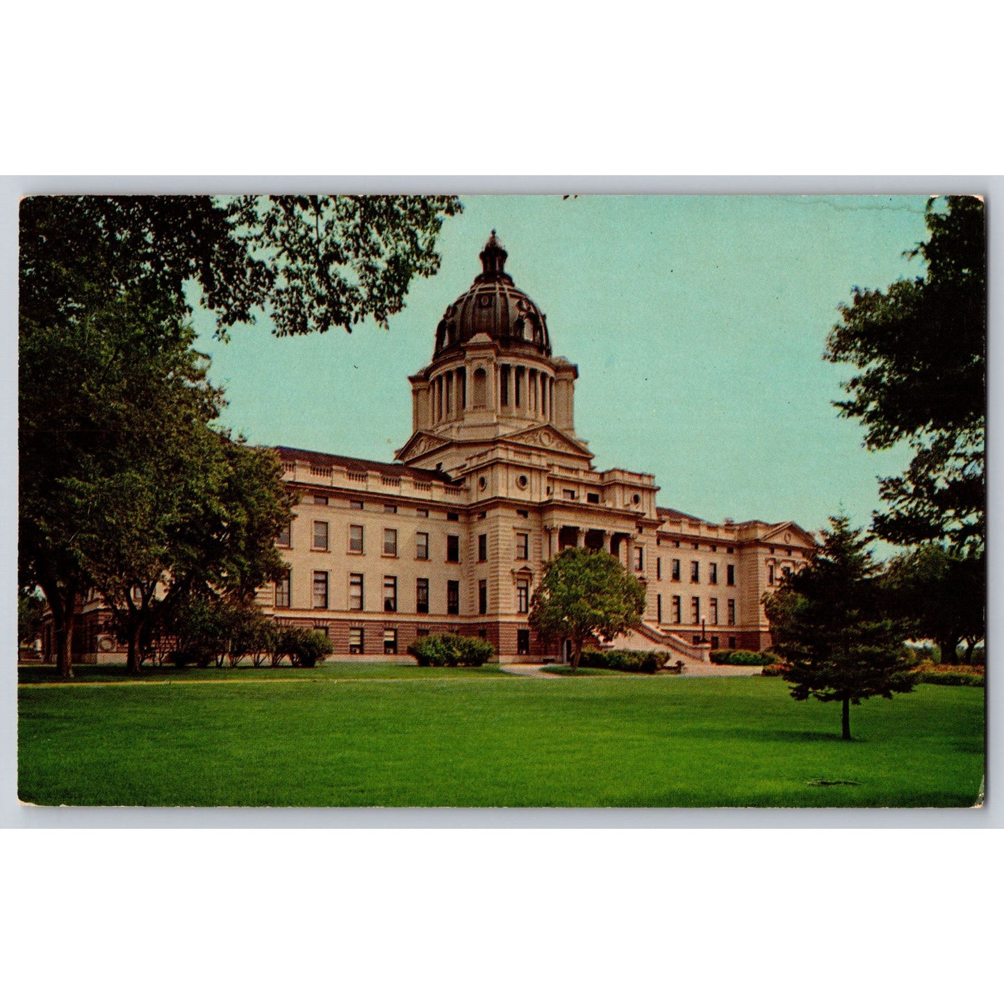 Pierre SD South Dakota State Capitol Building Chrome Postcard Unused