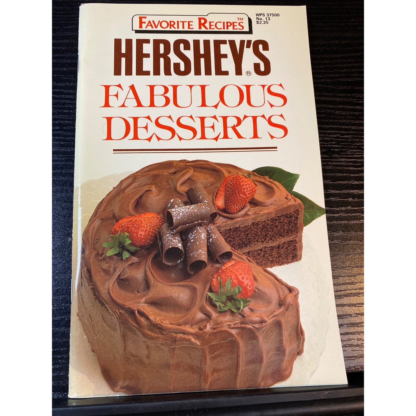 Hersheys Fabulous Desserts Cookbook Booklet 1989 Vol. 5 No. 13 Chocolate & More