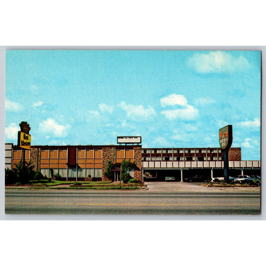 Fayetteville NC North Carolina Best Western St James Inn Chrome Postcard Unused