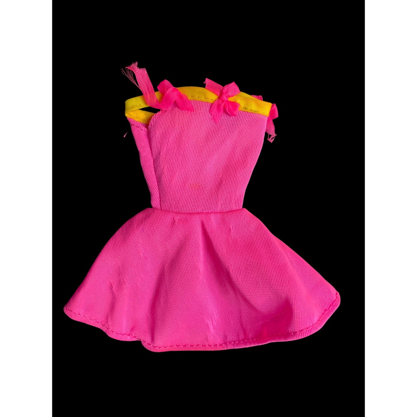 Barbie Fashion #772 Easy Living Fashions 1990 Pink Dress with Bright Yellow Bows