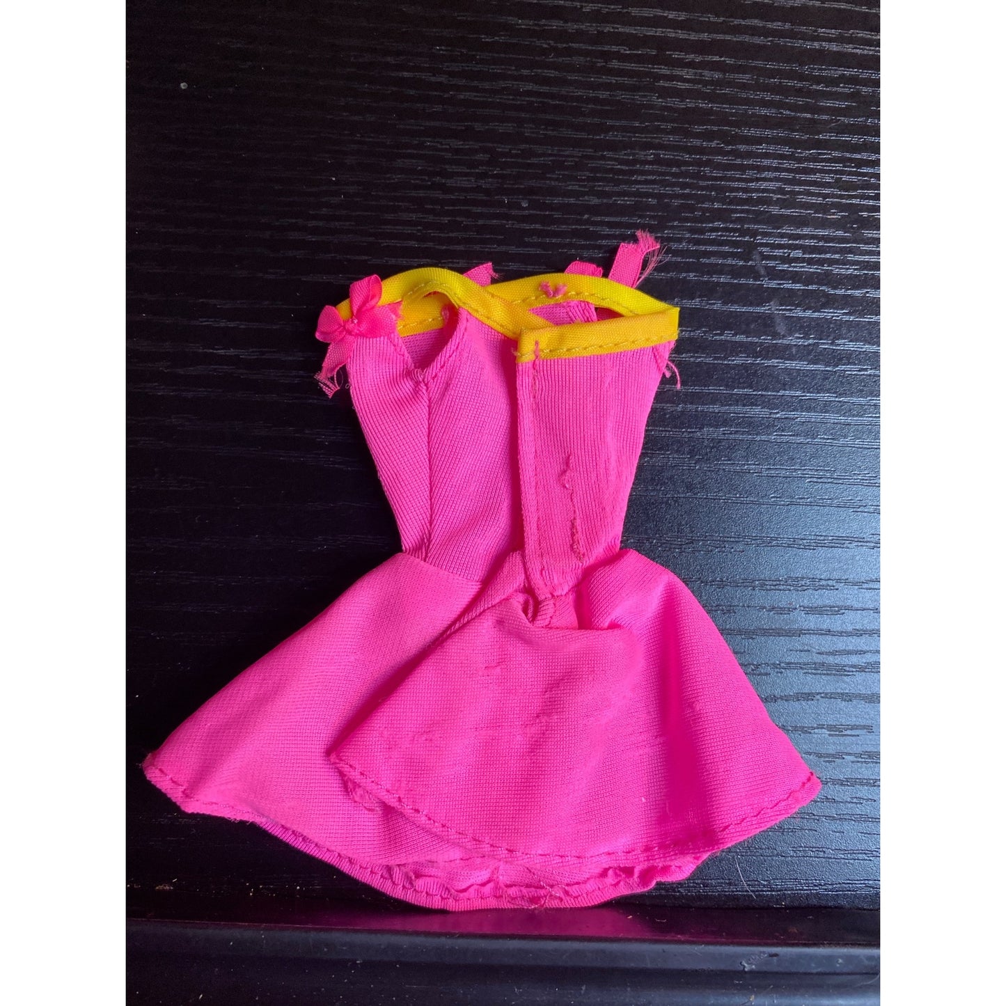 Barbie Fashion #772 Easy Living Fashions 1990 Pink Dress with Bright Yellow Bows