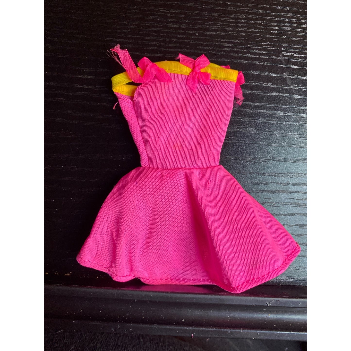 Barbie Fashion #772 Easy Living Fashions 1990 Pink Dress with Bright Yellow Bows