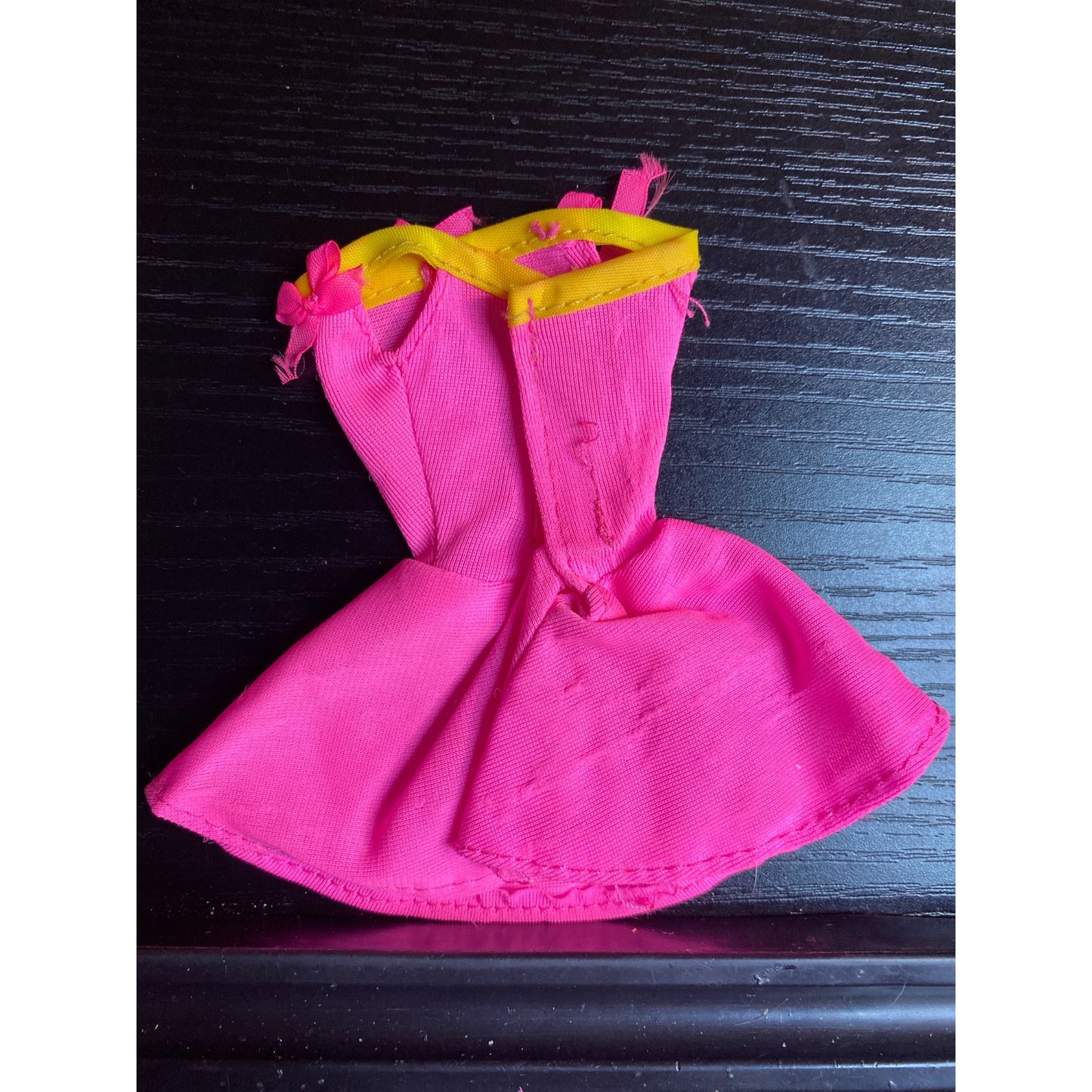 Barbie Fashion #772 Easy Living Fashions 1990 Pink Dress with Bright Yellow Bows