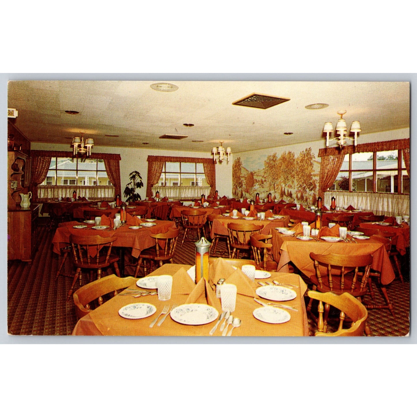 Bennington VT Vermont Heritage House Restaurant Interior Chrome Postcard