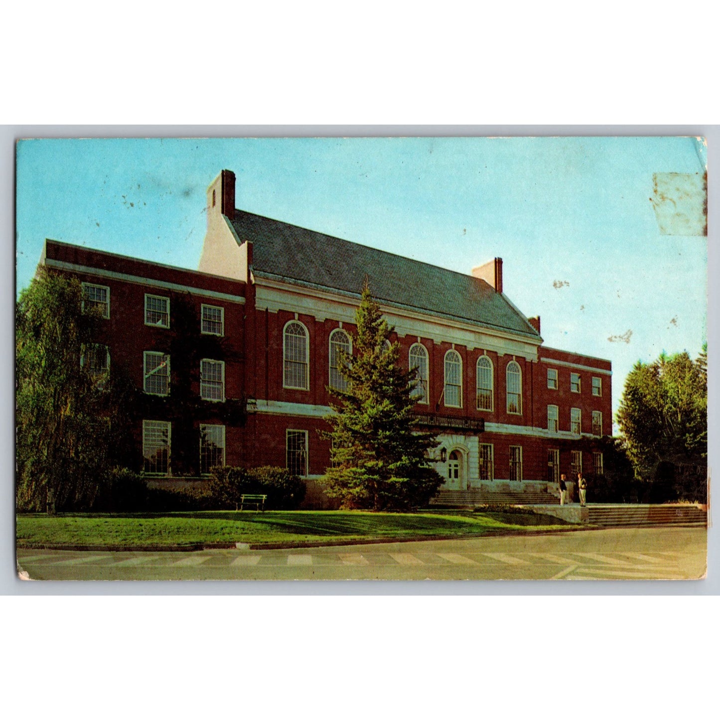 Orono ME Maine University Of Maine Fogler Library Chrome Postcard Bob Wyer