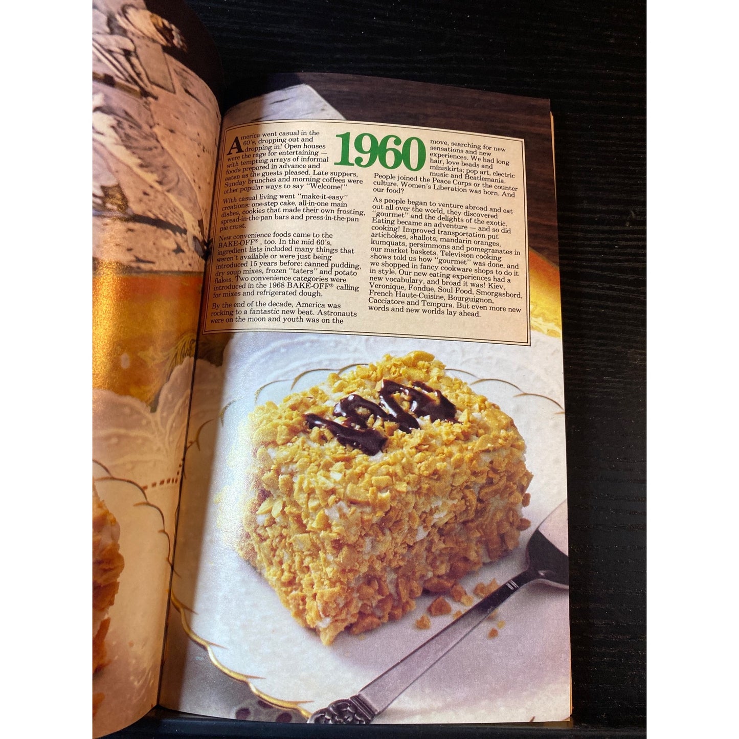 Pillsbury Bake-Off Classics III Cookbook Booklet Cakes Pies & Desserts 1983