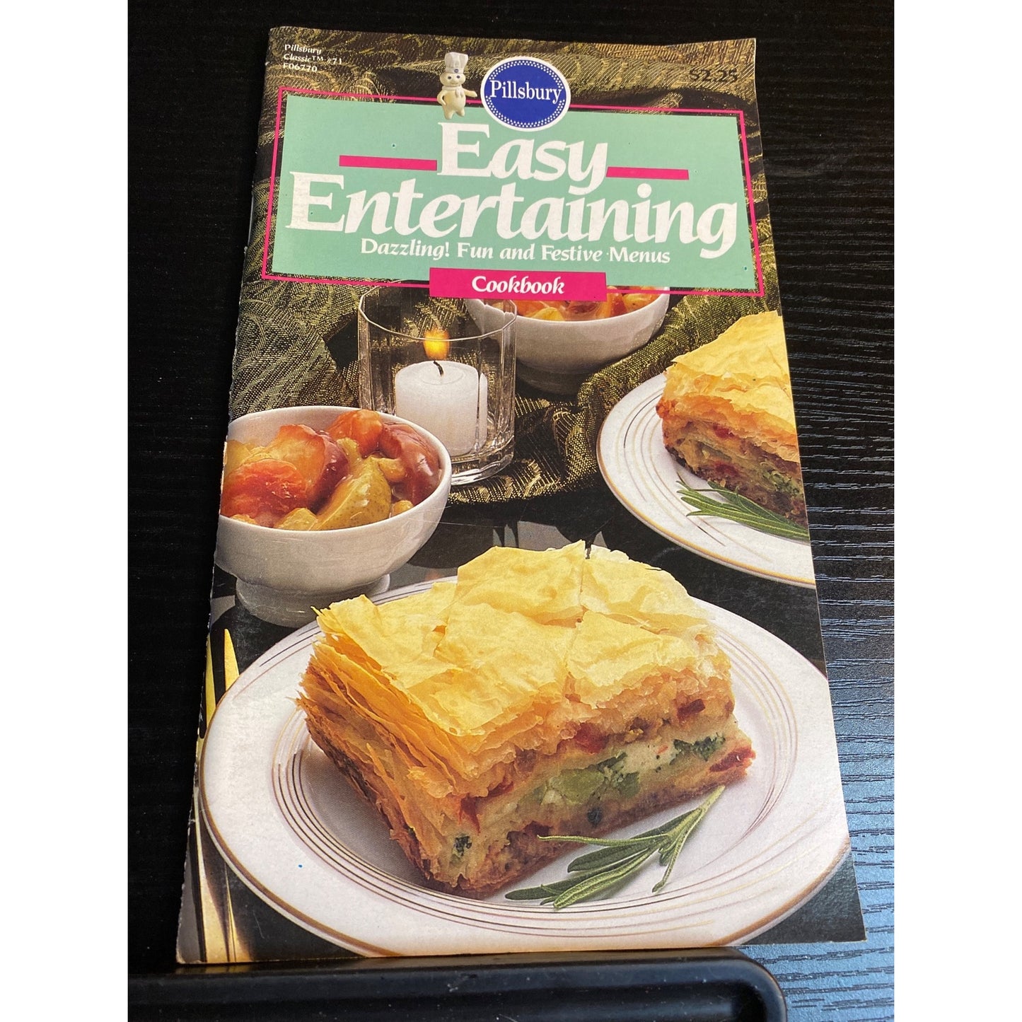 Pillsbury Easy Entertaining Cookbook Booklet 1990 For Festive Gatherings