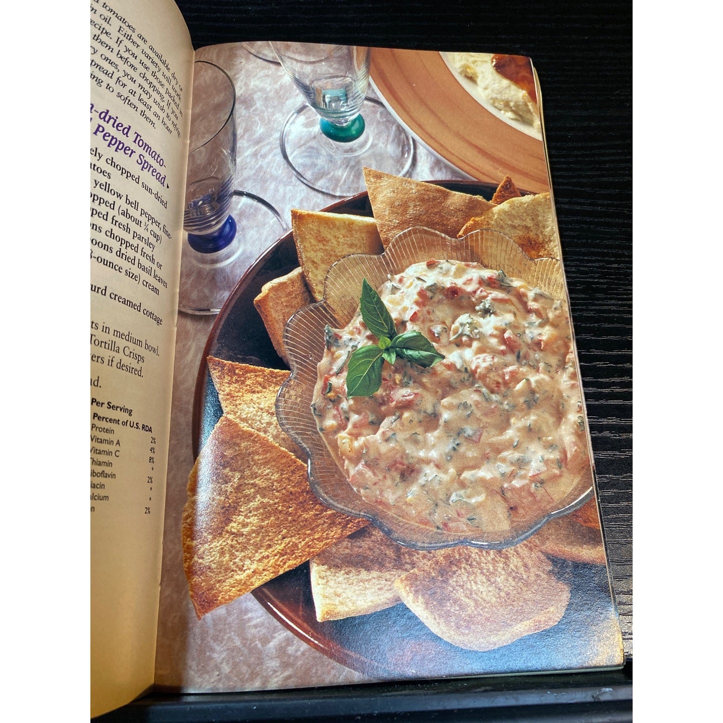Betty Crocker Fresh! Spring Recipes Cookbook Booklet 1993 Easy Seasonal Dishes