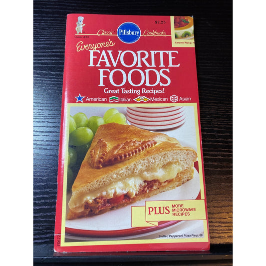 Pillsbury Classic Cookbook Booklet Everyones Favorite Foods 1984